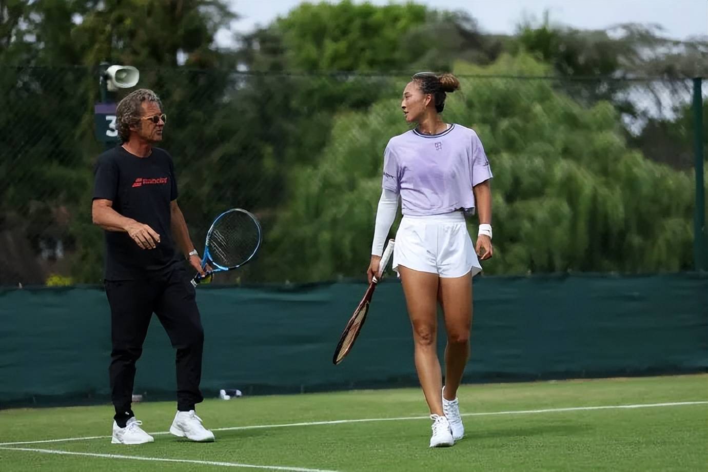 ayx sports-纳达尔重返赛场，战术调整首场状态出色，雄鹿观众沸腾！的简单介绍